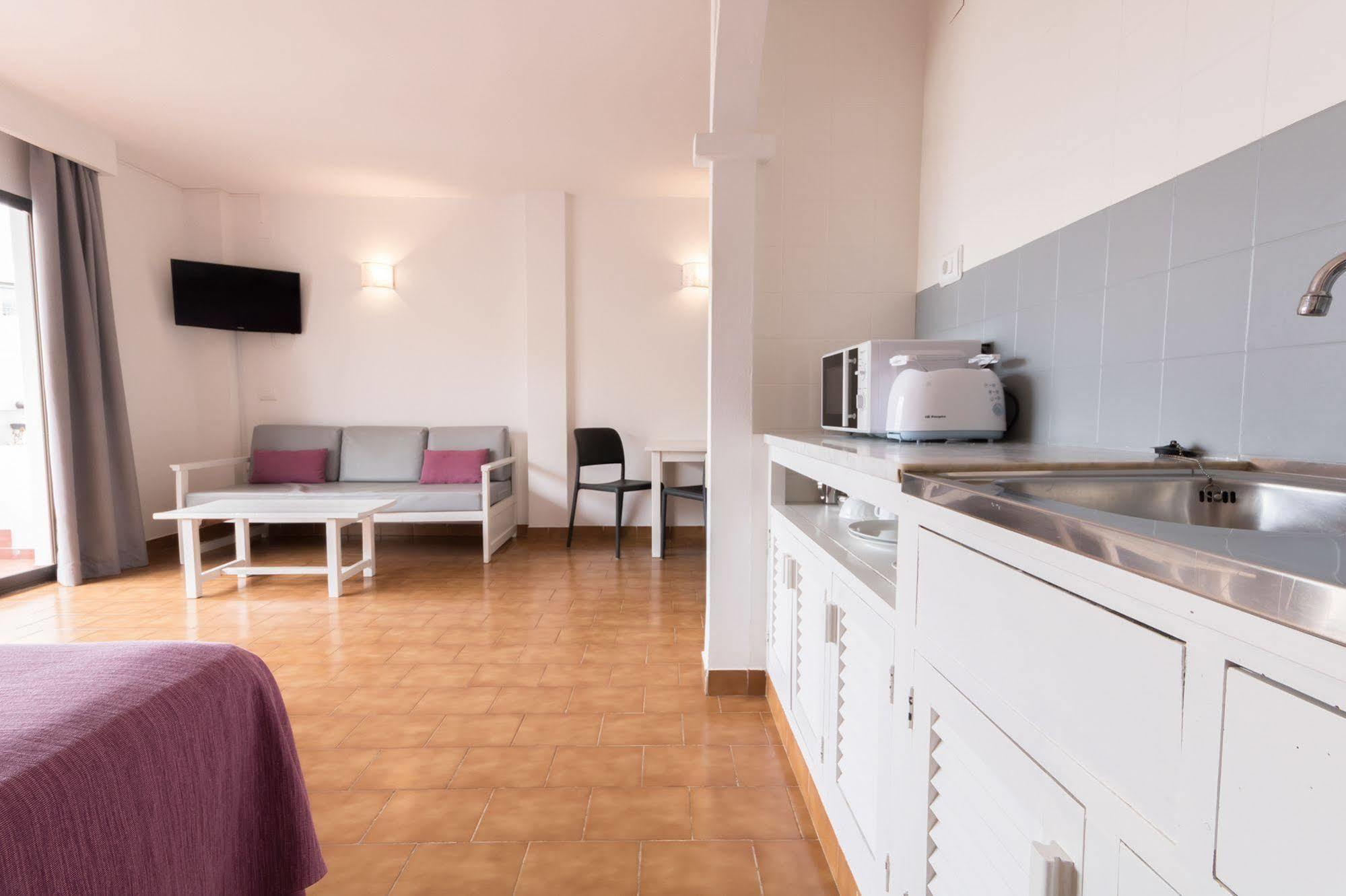 Apartamentos Orosol 2 By Typic Hotels San Antonio  Exterior foto